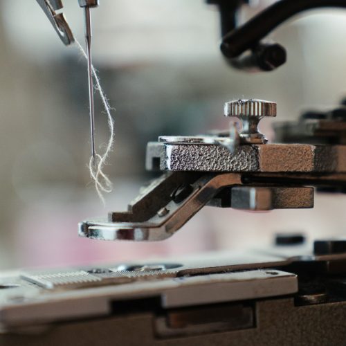 Are Sewing Machine Needles Universal?
