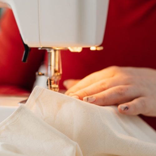 HOW TO SEW A STYLISH APRON